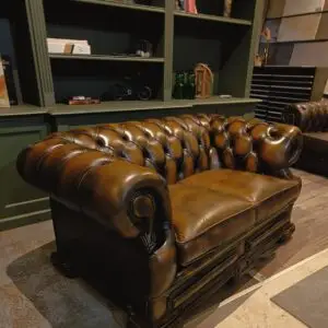 Dellbrook Chesterfield 2-Zits